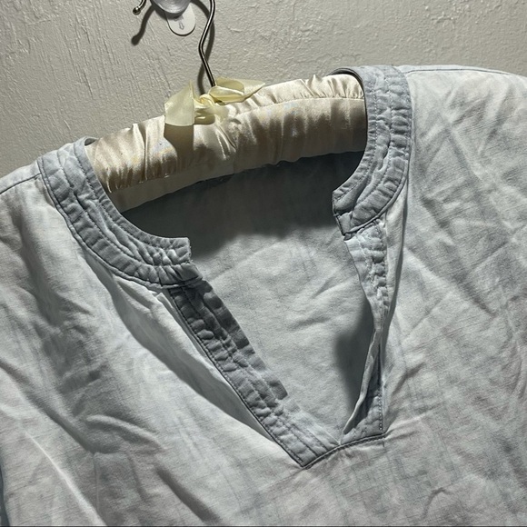 CHELSEA & VIOLET Women’s Blue Chambray Lyocell Peplum Top Bell Sleeves - Picture 6 of 9